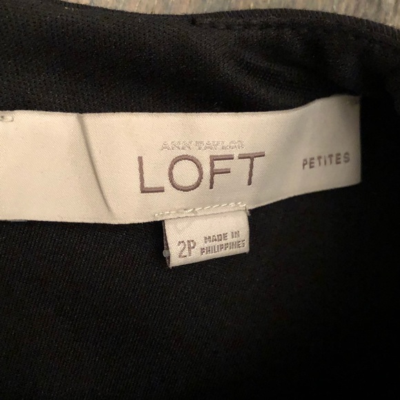 ❤️Loft little black dress - Picture 2 of 3